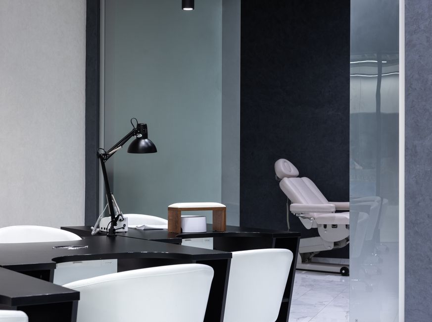 Interior elegant salon B&T Studio Beauty